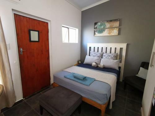 Hostal The Beach Hide