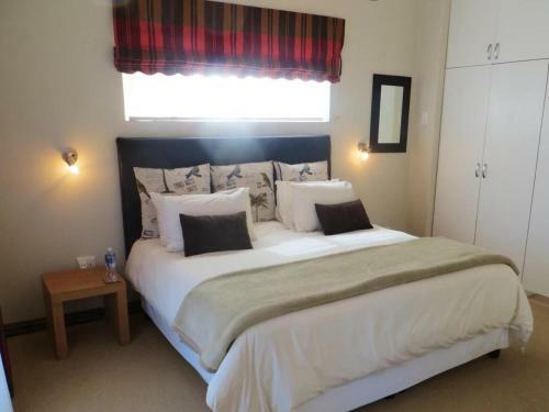 Harvest Weavers Hotel