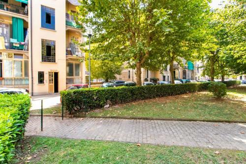 Arquata Multifunctional Garden Apartment