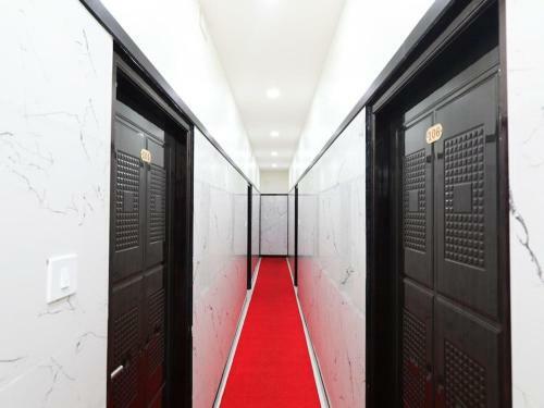 Hotel Staymaker Guru Comforts Belur