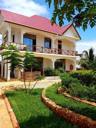 Bed & Breakfast Mimi Na Wewe Villa