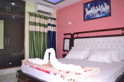 Pop 83705 Hotel Kajal International