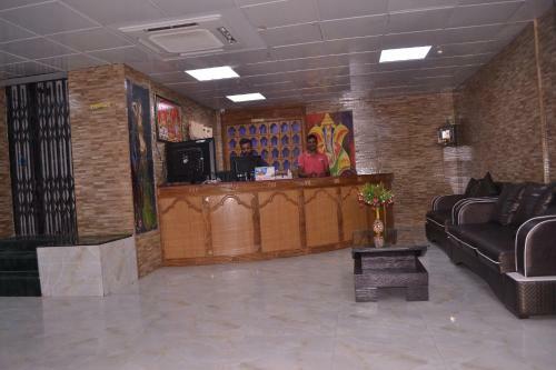 Pop 83705 Hotel Kajal International