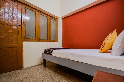 Spot On 65460 Hotel Gulmohar