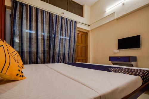 Spot On 65460 Hotel Gulmohar