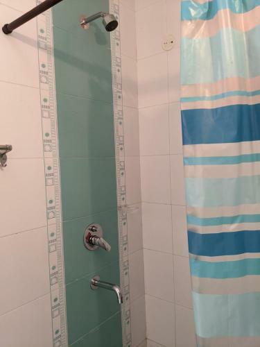 Apartamento Lovely And Bright Studio With A Separate Bedroom