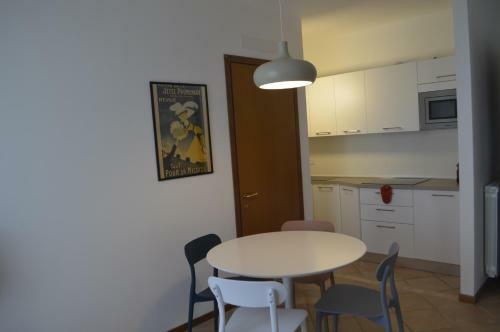 V12 Apartments - Trecate