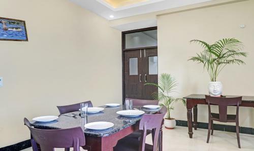Treebo Trip Hotel Ravi Residency Near Mini Secretariat