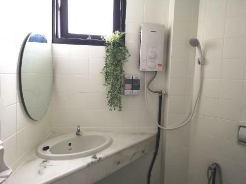 Aurora Court Service Apartment