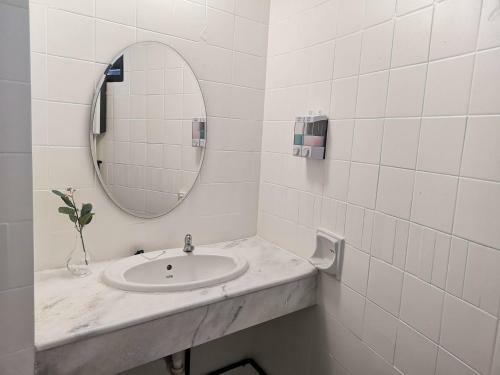 Aurora Court Service Apartment