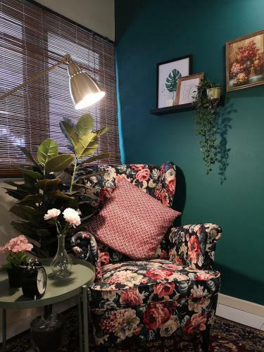 Aurora Court Service Apartment