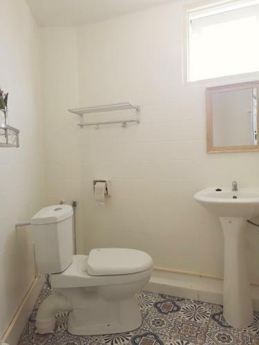 Aurora Court Service Apartment