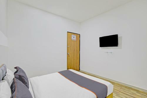 Hotel Oyo 80126 Collection O Apple Palace