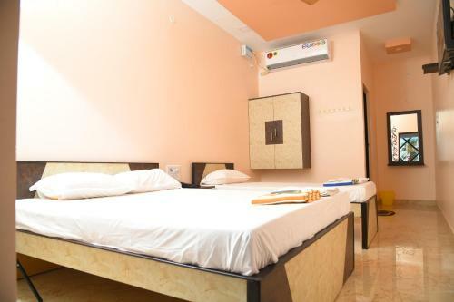 Hotel Sivamurugan Residency