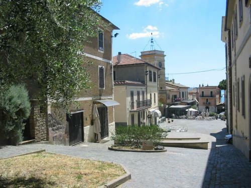 La Rosa Sul Lago