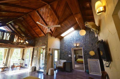 Eko Stay - Winterfell Villa