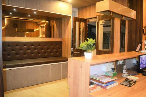 Hotel Rufina Cardamom Residency