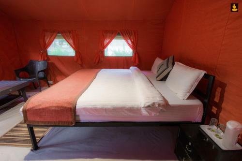 Livingstone Camping Site, Bhimtal