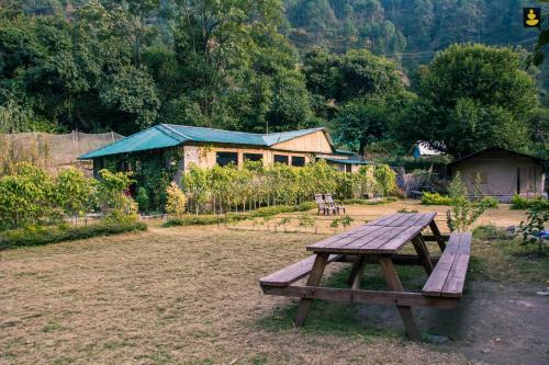 Livingstone Camping Site, Bhimtal