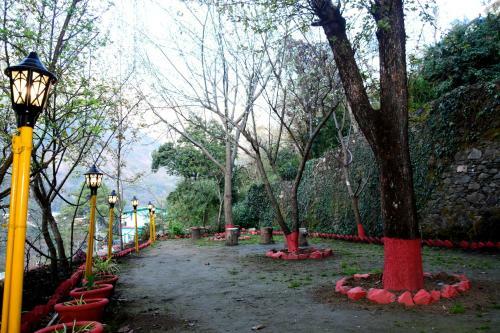 Hotel Lake Retreat Bhimtal, Nainital