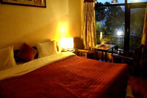 Hotel Lake Retreat Bhimtal, Nainital