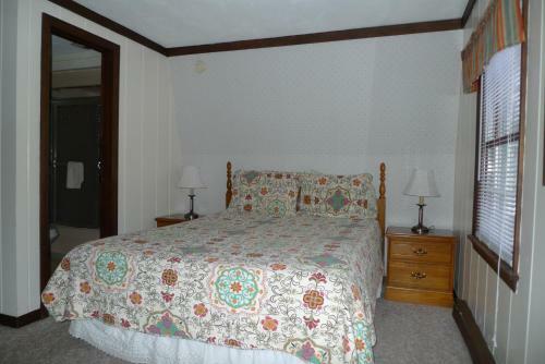 Posada Old Field House