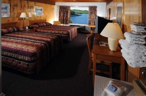 Tygart Lake Lodge