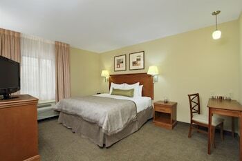 Hotel Candlewood Suites Norfolk Airport