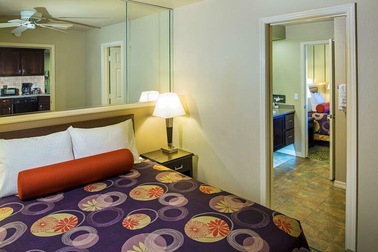 Hotel London Bridge Resort