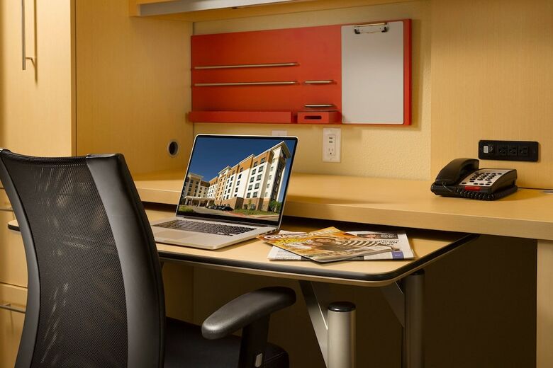 Hotel Towneplace Suites By Marriott Dallas Grapevine