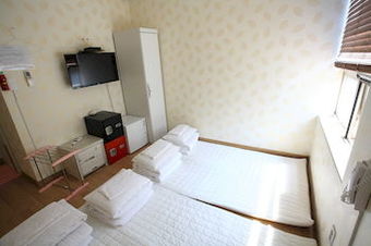 Hostal Sori Guesthouse