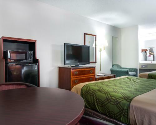 Hotel Econo Lodge South Garner