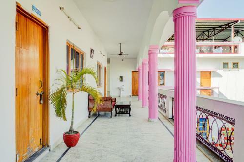 Hostal Oyo 77960 Hotel Arsh International