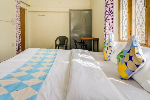 Hostal Oyo 77960 Hotel Arsh International