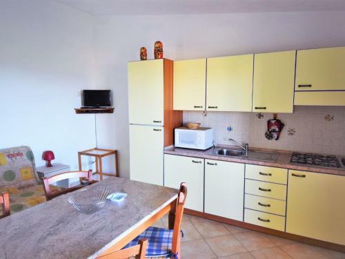 Simple Apartment In Paduledda With A View