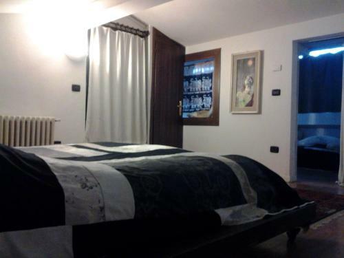 Apartment Or Room With Summer Pool
