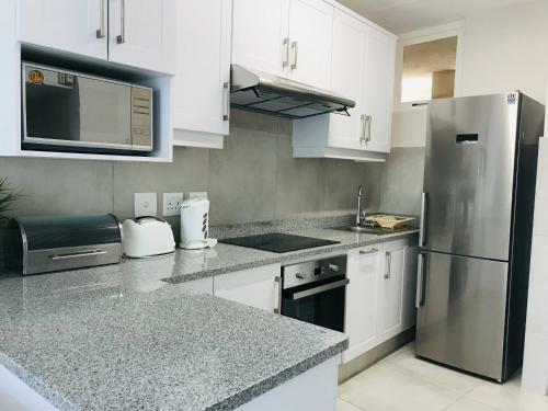 Breakers Resort Apartments