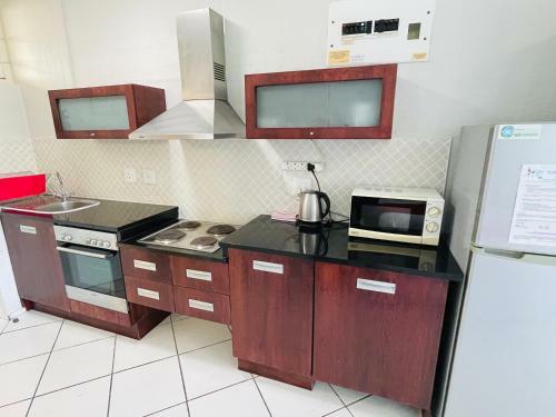 Breakers Resort Apartments