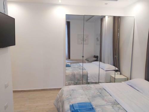 Hostal Modern Room With Private Bathroom