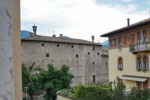 Hostal I Dodici Mesi Rooms&apartments