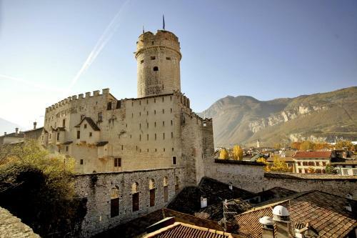 Hostal I Dodici Mesi Rooms&apartments