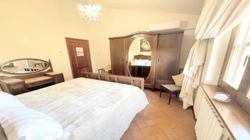 Spoleto Enchantedexc Pool, Gardens Villaaircon
