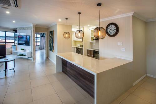 Apartamento Ushaka Waterfront - Peaceful Plentiful Penthouse