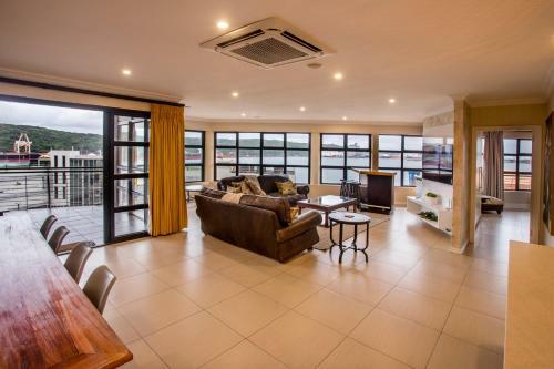 Apartamento Ushaka Waterfront - Peaceful Plentiful Penthouse