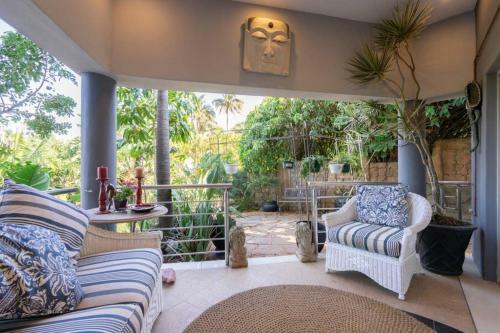 Modern Umhlanga Villa, Ocean Views & Rooftop Pool