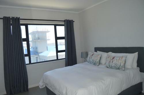 Apartamento Accommodation Front - Stunning 4 Sleeper Near Ushaka Marine World