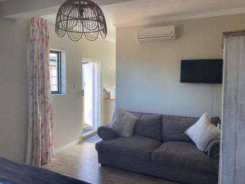 Apartment Newly Renovated Durban North Studio