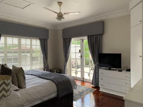 Hostal Valdior Guest House