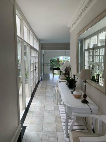 Hostal Valdior Guest House