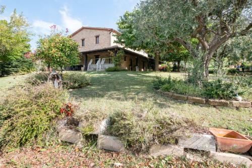 Villa Arcobaleno Apartment With Patio & Parking